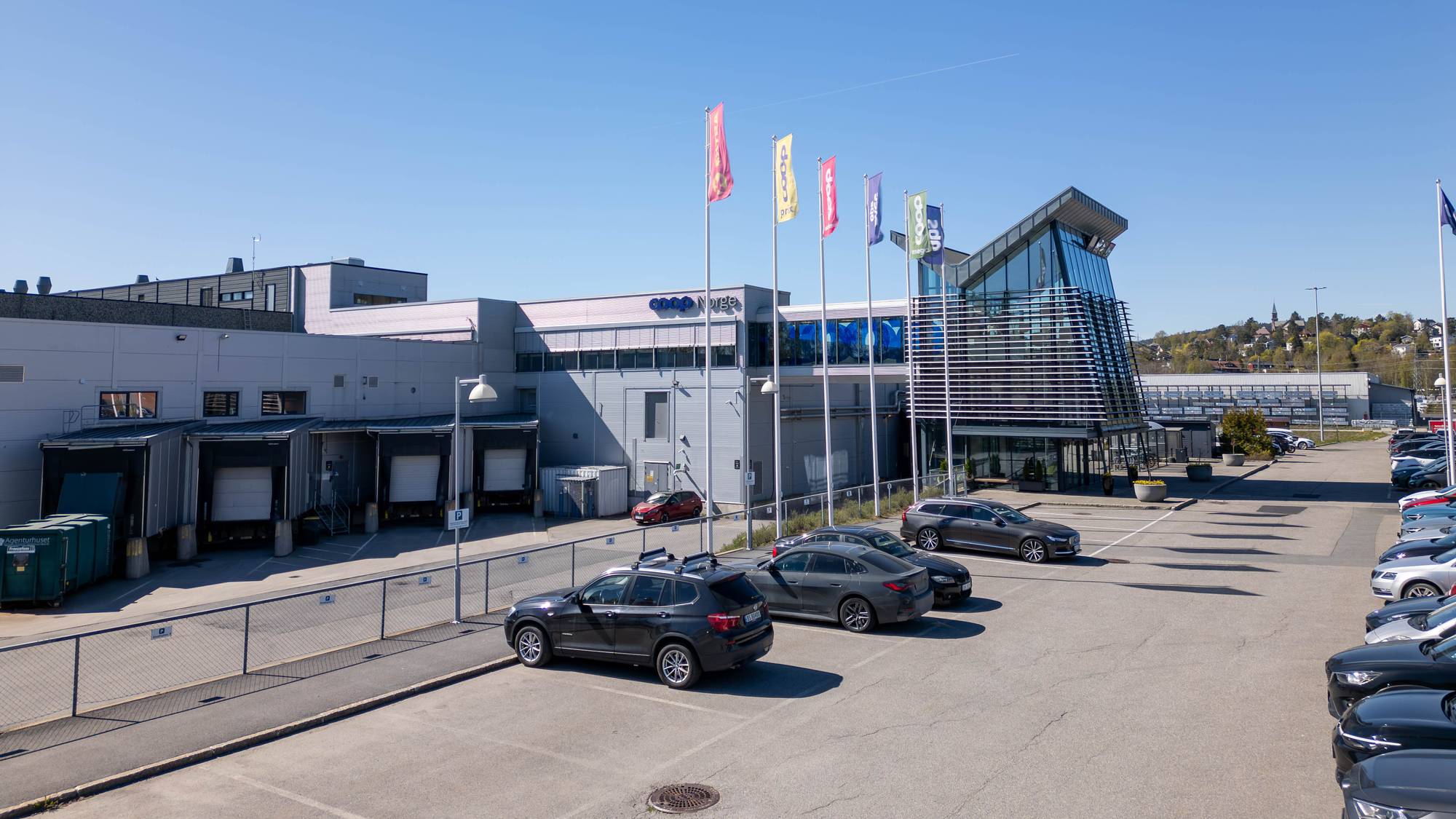 Coop flytter hovedkontoret til Oslo sentrum. De opplever at folk velger bort å jobbe for de fordi de ikke er sentrale nok på Haugenstua. Dette er en trend vi ser hos flere firmaer ifølge Akershus Eiendom. Journalist Karoline Johannessen Litland.