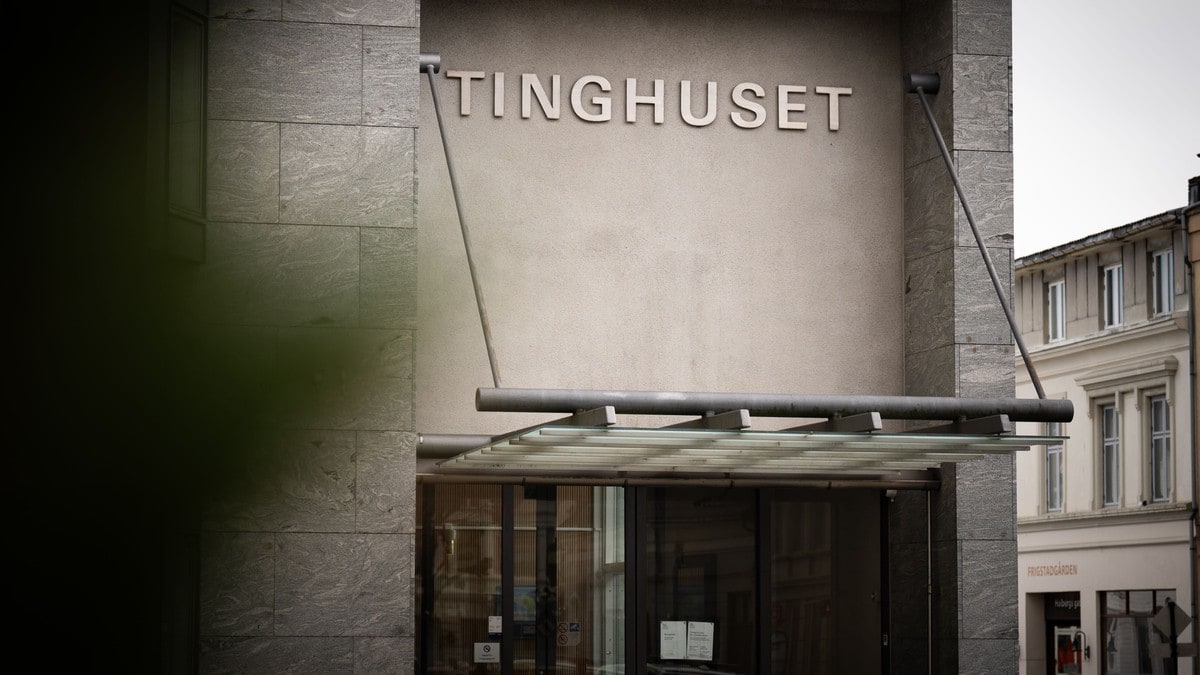 Kvinne kj&oslash;rte med 3,76 i promille: Satt ukontaktbar bak rattet