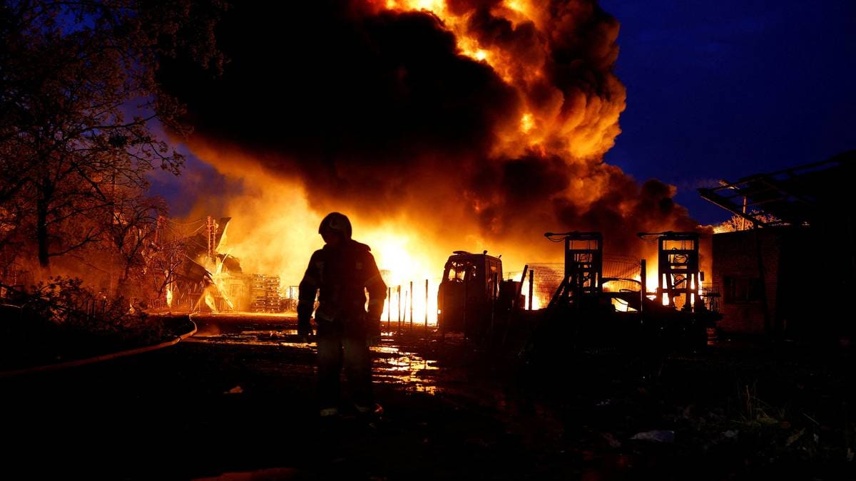 Flere angrep mot Ukraina i natt – minst tolv drepte