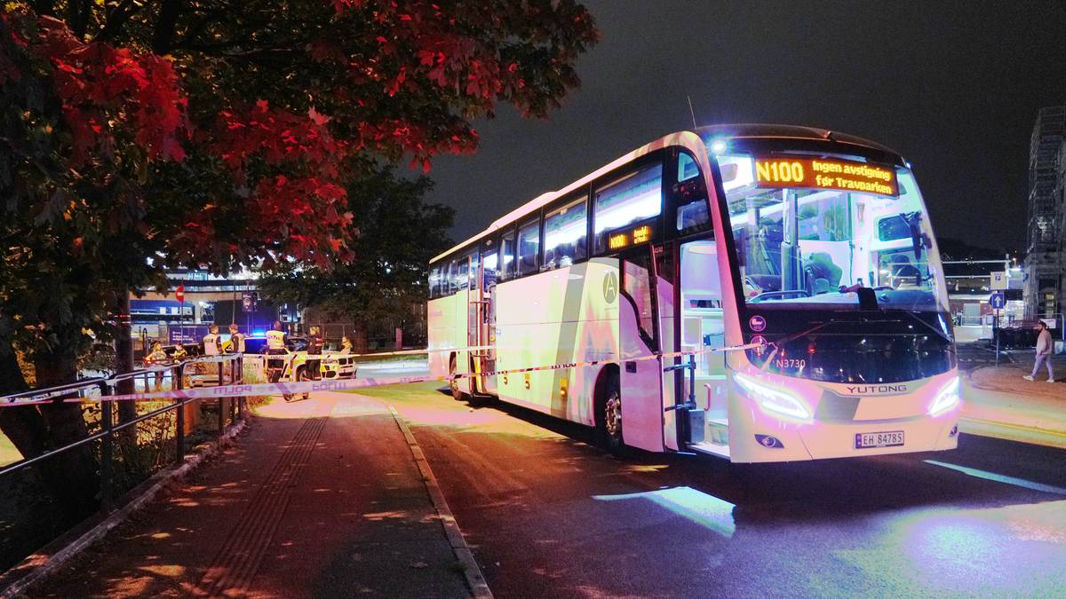 Sjekker overvåkningsbilder etter trafikkulykke