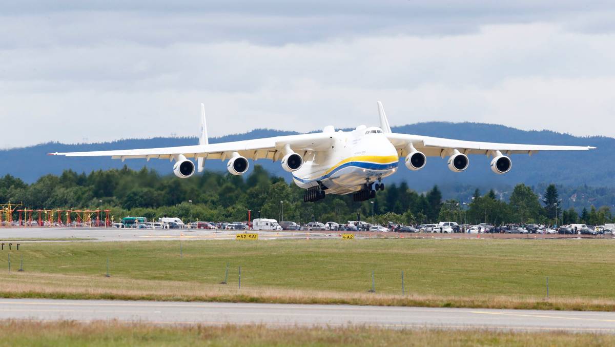 verdens-st-rste-fly-i-norge-antonov-an-225-mriya-nrk-norge