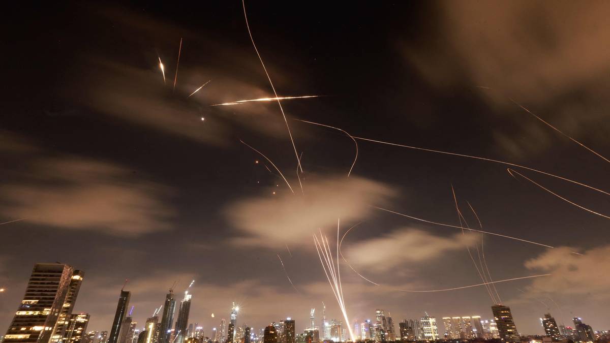 Iran-krigen: Lagrene til USA tømmes raskt