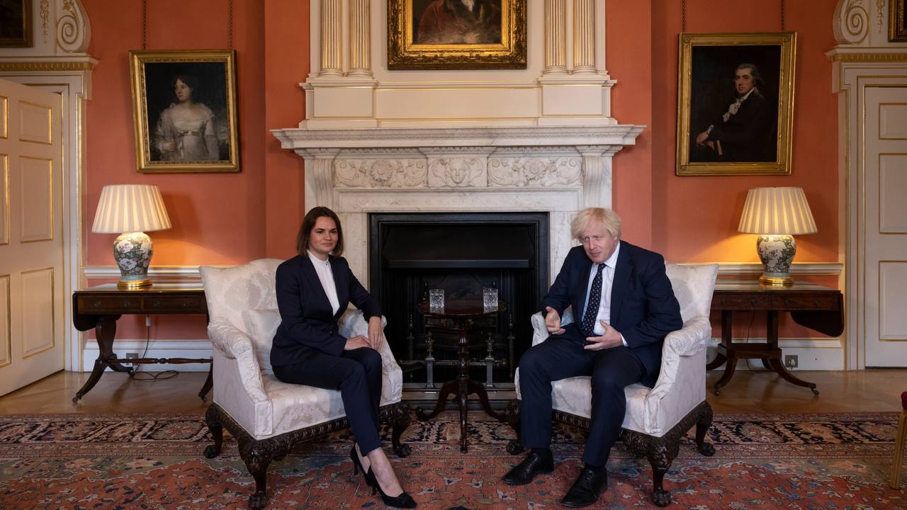 Svetlana Tikhanovskaja og Boris Johnson i møte i Downing Street 3. august 2021.