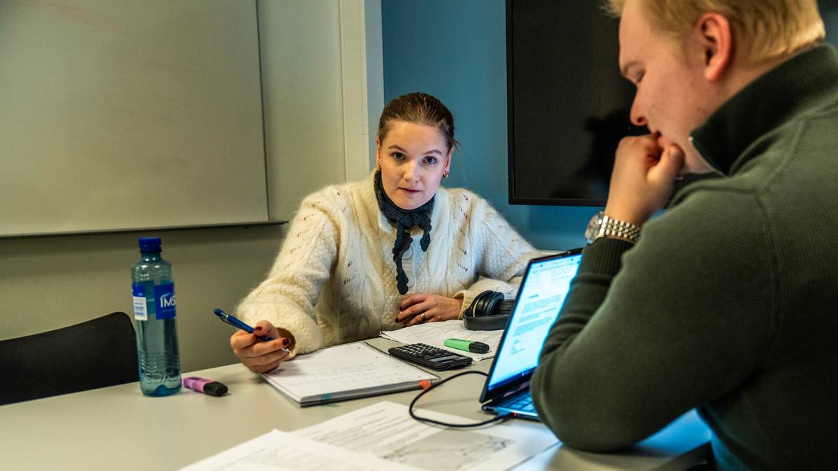 Studenter jobber mer enn noensinne: – Nødt til å ha en ekstra inntekt