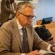 Frode Meskau / NRK Advokat Petar Sekulic forsvarer en av mennene som Økokrim mener skjøt en hannulv i januar 2025. Sekulic samarbeider med advokat Vegard Aaløkken.