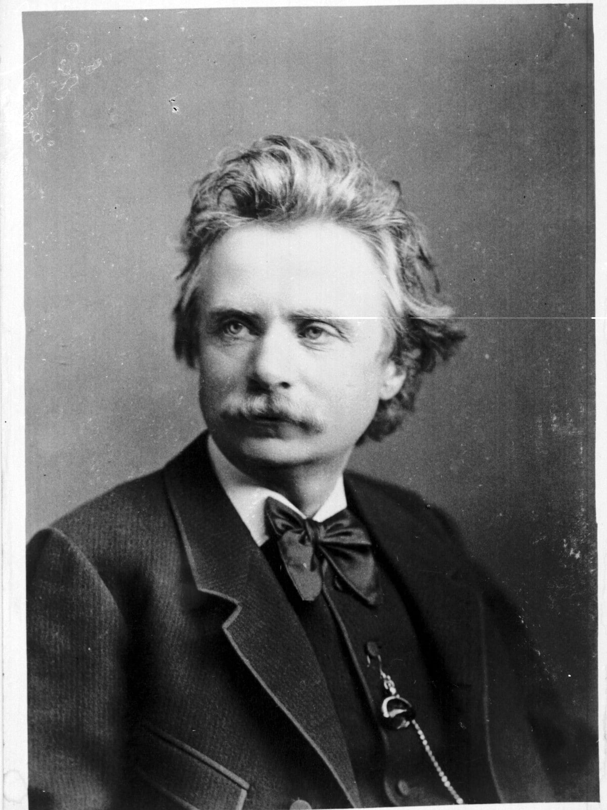 Edvard grieg. Эдвард Григ. Эдвард гори. Эдвард Тиг. Эдвард Григ композитор.