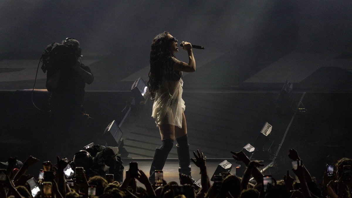 Charli XCX dominerer Øya med «Brat»-konsert