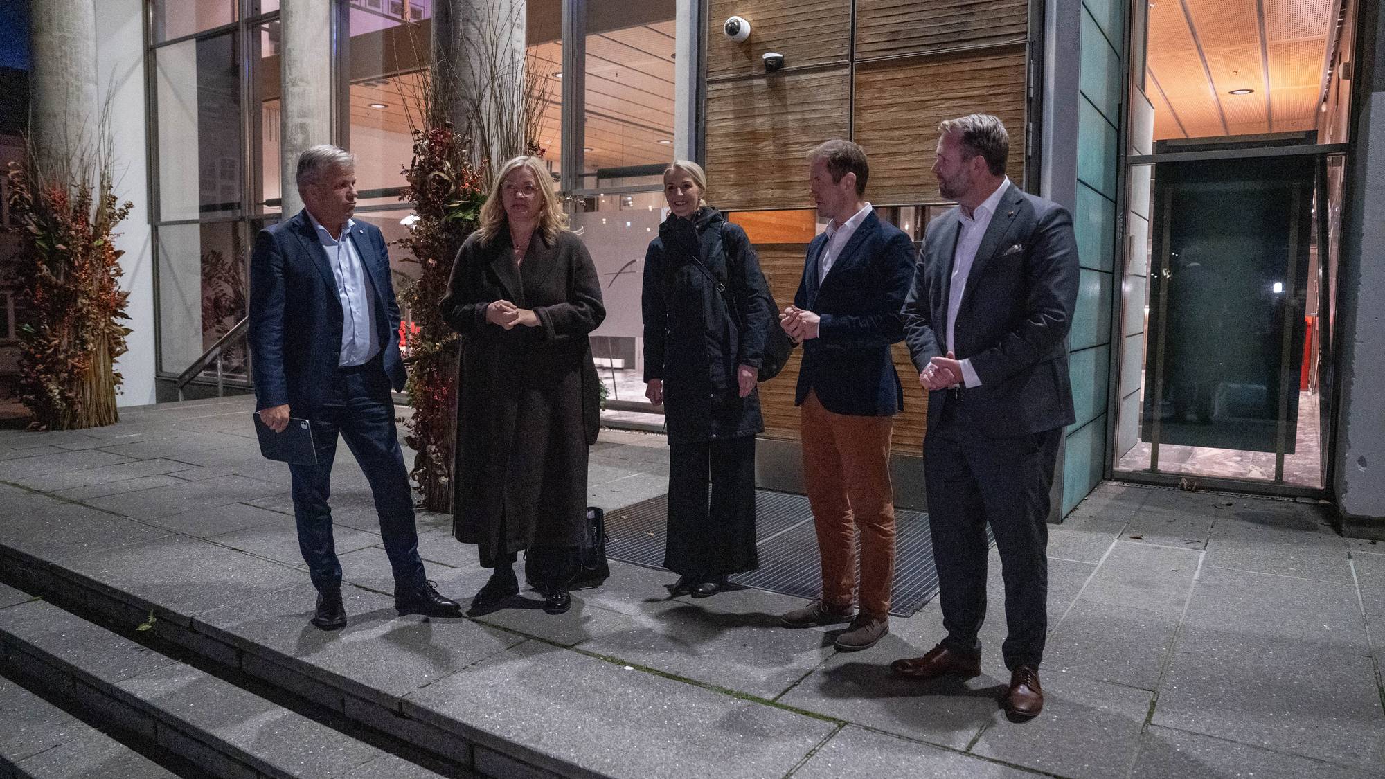 Magnus Arnesen, Arne Sekkelsten, Kjersti Stenseng, Bjørnar Skjæran og Elise Waagen