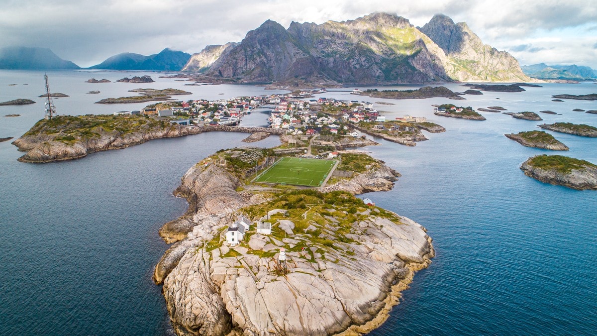 Henningsvær stadion inn i Guinness-rekordbok