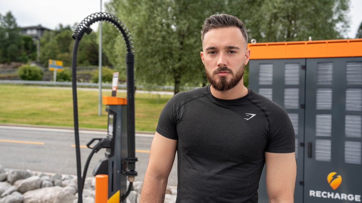 Sliter med hurtiglading: – Det burde være like enkelt som å fylle bensin