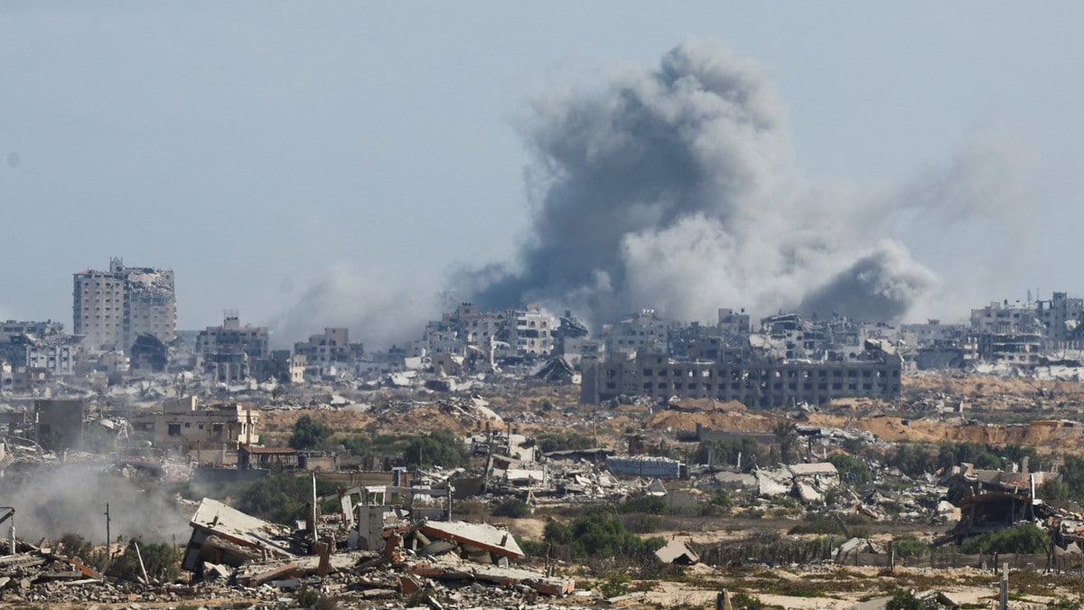 Rundt 900.000 er fordrevet fra Gaza by, sier Israels forsvarsminister
