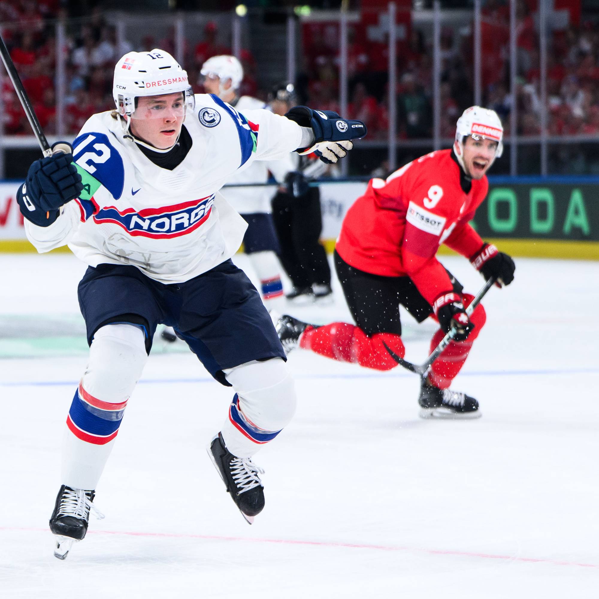 Noah Steen mot Sveits