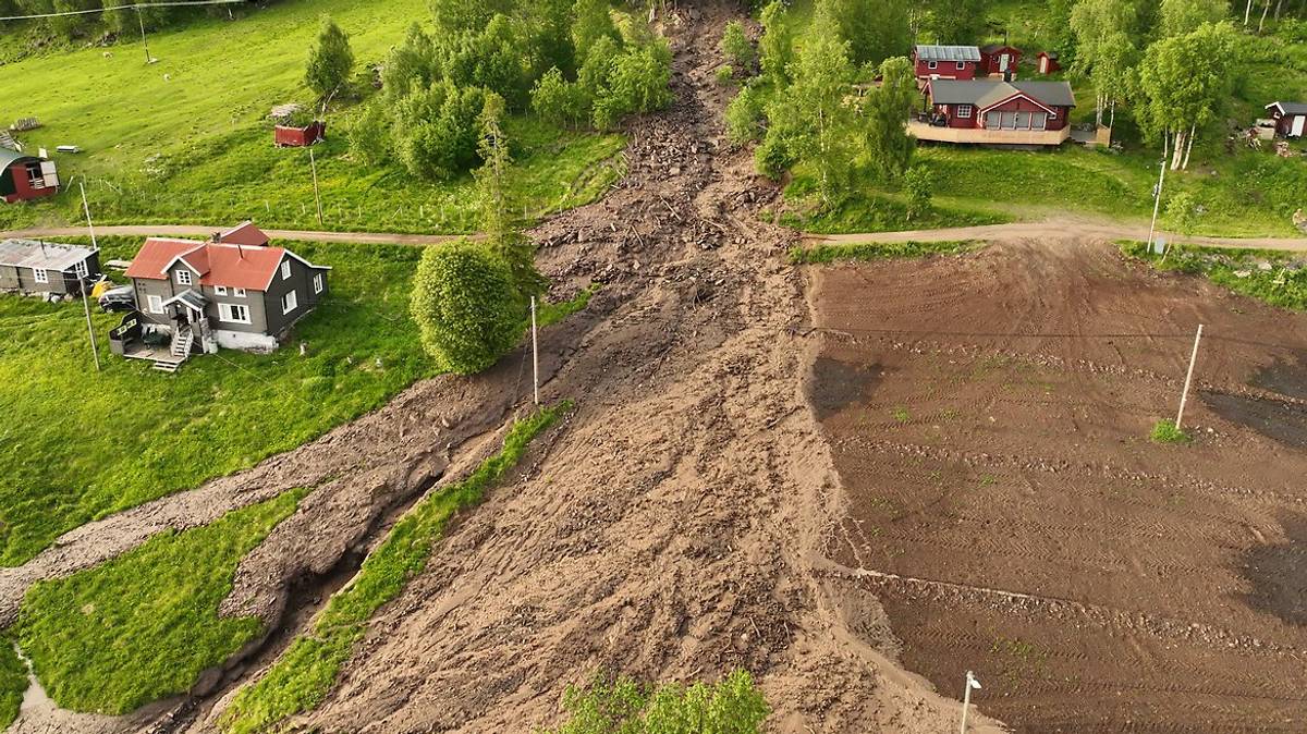 E6 i Kåfjord stengt etter nok et jordras