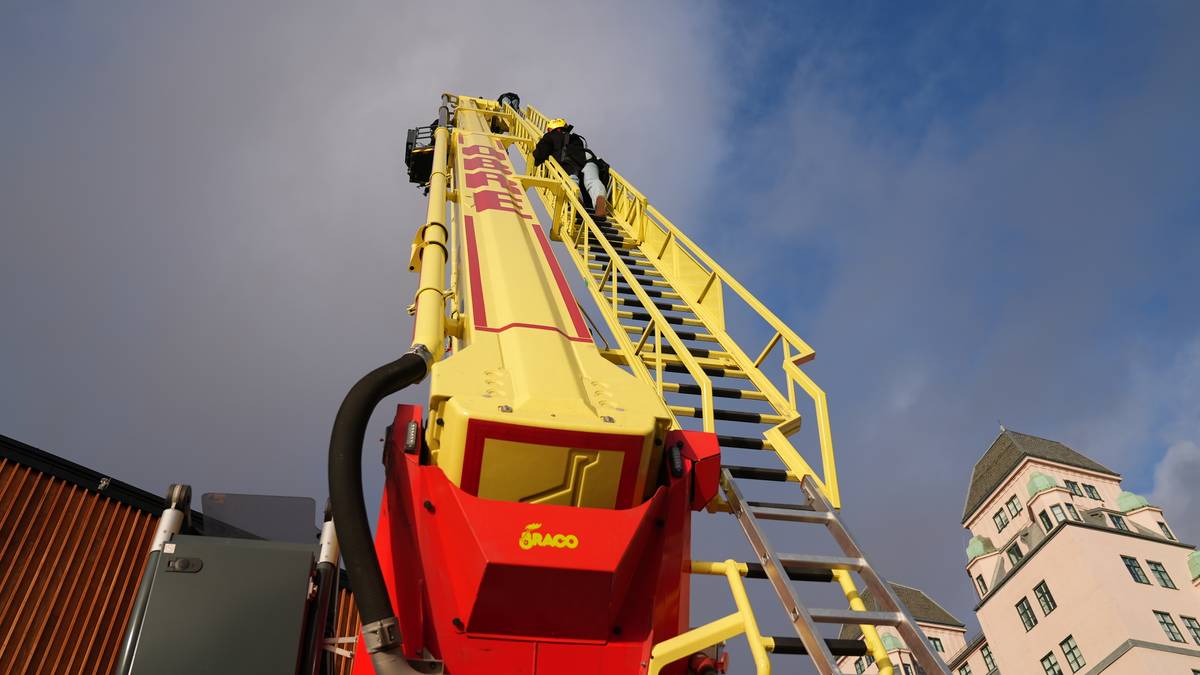 Høgsesong for dødsbrannar: Dette må du vite om alarmen går