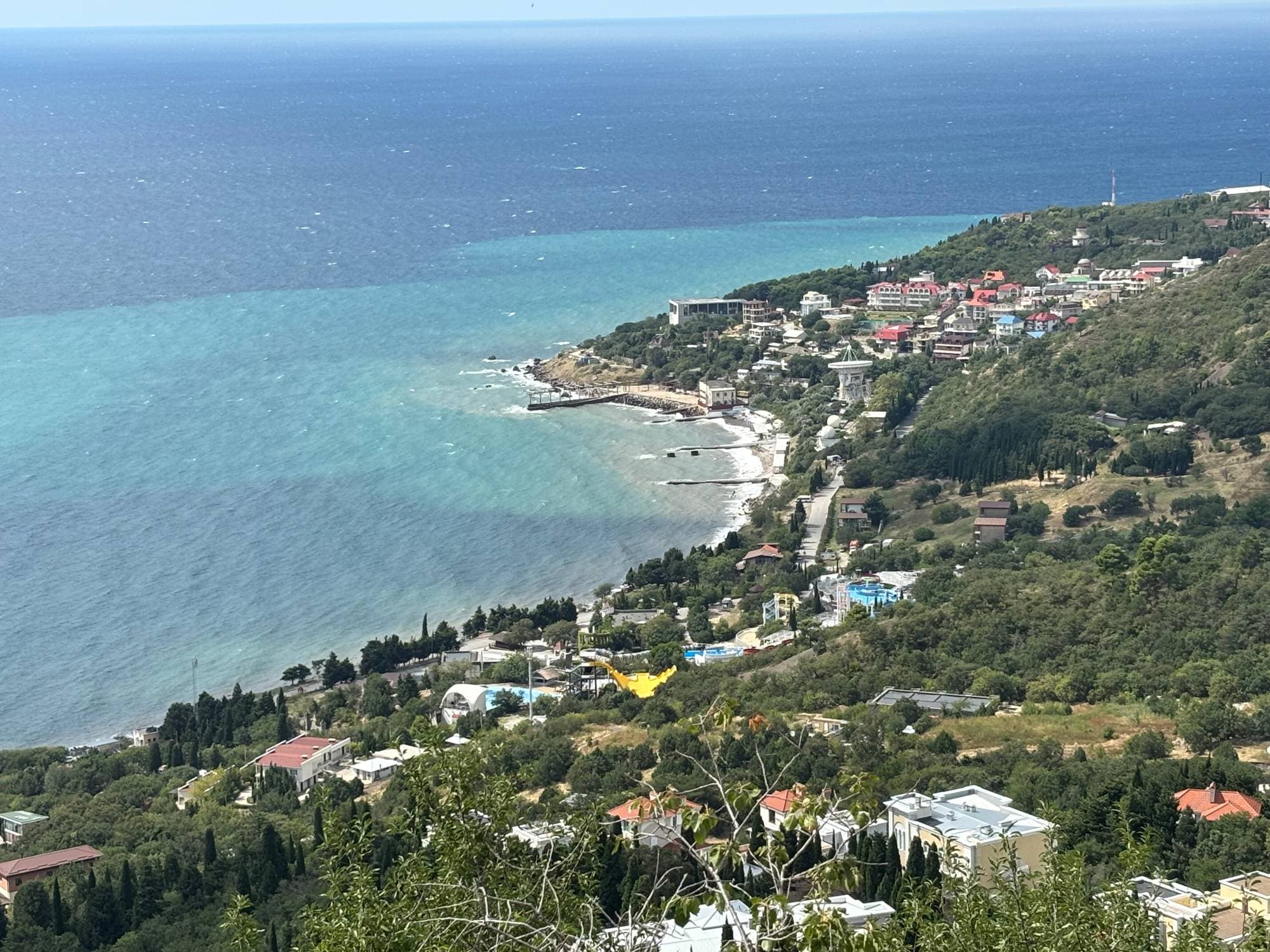 Bilde av kystlinjen på Krimhalvøya.