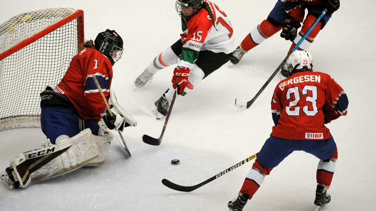 Emma (25) skriver ishockeyhistorie – blir tidenes første norske spiller i «kvinnenes NHL»