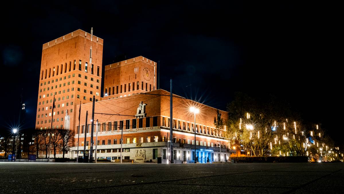 Oslo-budsjettet vedtatt – snart ankommer protesttoget Rådhuset