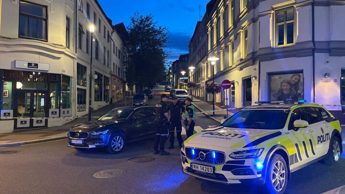 Knivstikkingen i Skien: Den ene siktede nekter straffskyld