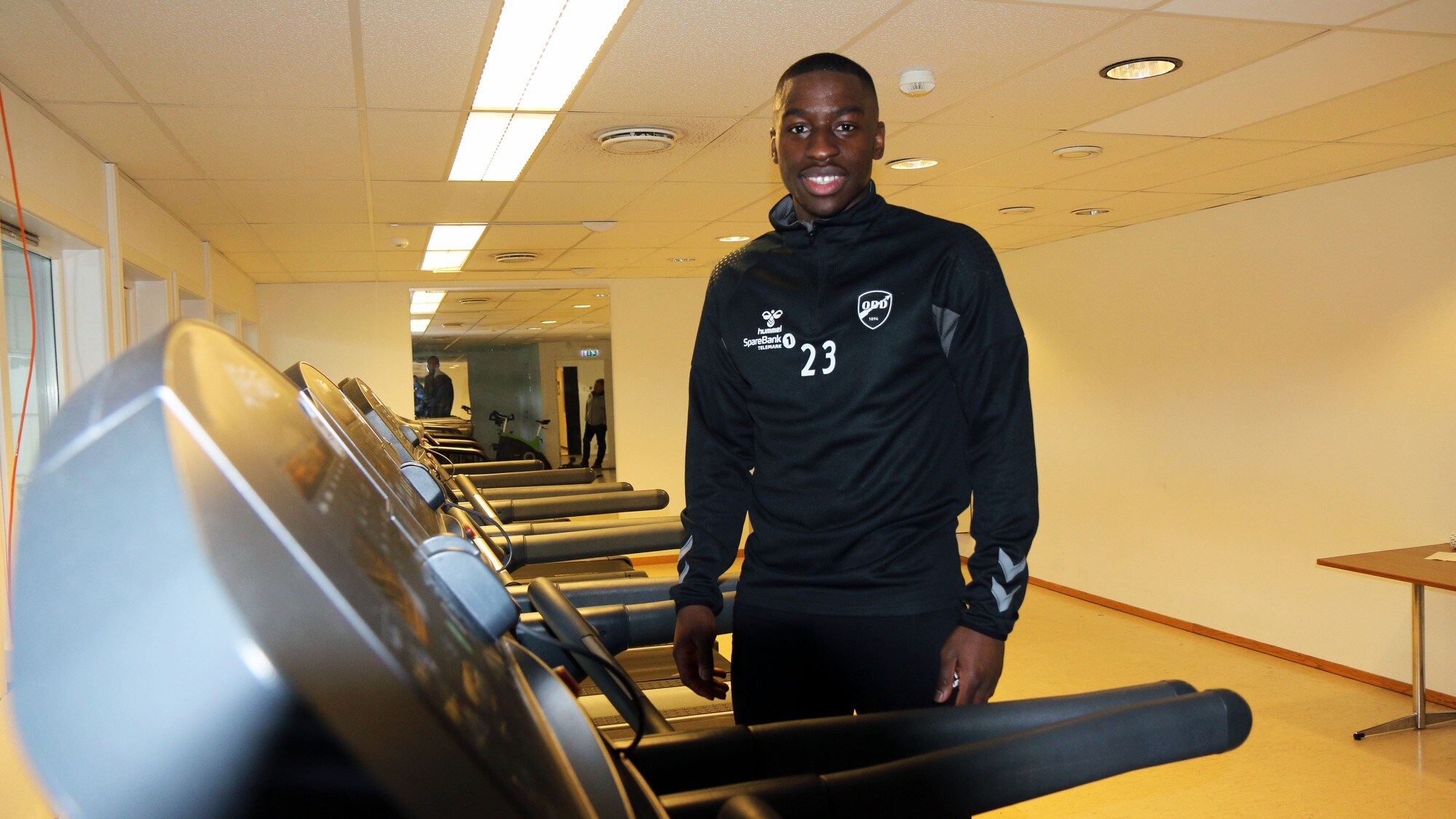 Eliteseriespiller Solomon Owusu var overvektig NRK Vestfold og