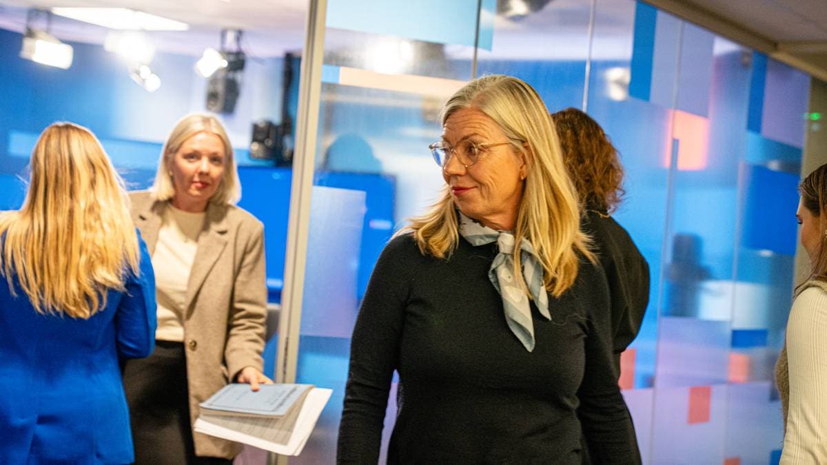 Aschehoug fikk hjelp av reklamebyrå til å «lure» Aftenposten og VG